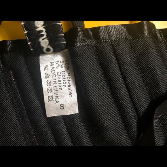 Black Corset - Great Quality - Picture 3 of 4